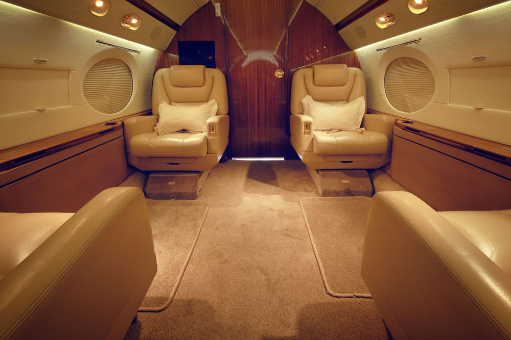 частный самолет Gulfstream G300